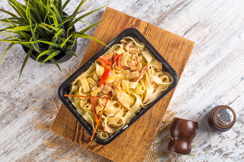 Creamy Fettuccine Alfredo pasta with parmesan sauce